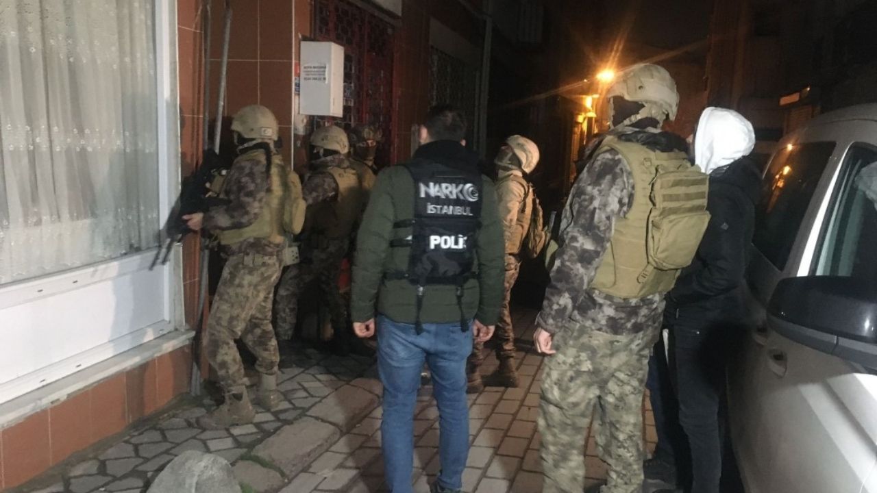 İstanbul'da uyuşturucu tacirlerine eş zamanlı operasyon